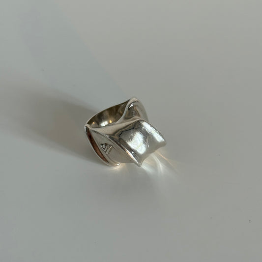 SECONDHAND - Folded silver ring