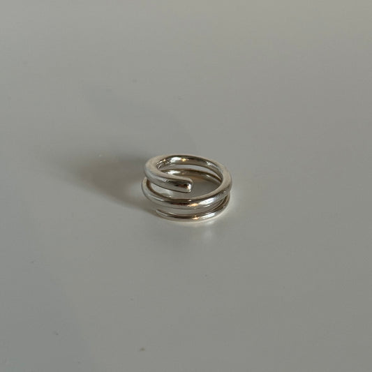 SECONDHAND - Spiral silver ring